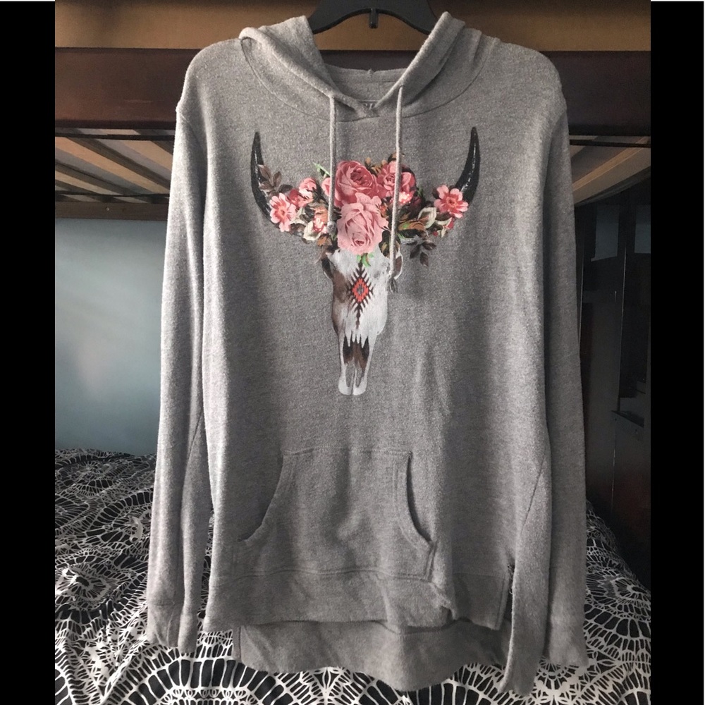Gray sweatshirt